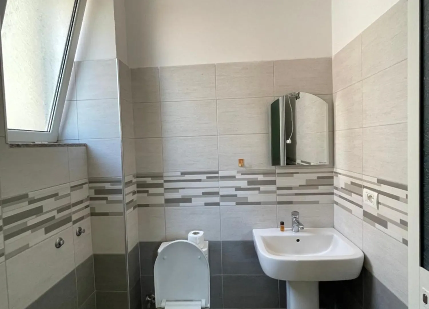 Vila Vladi Durres