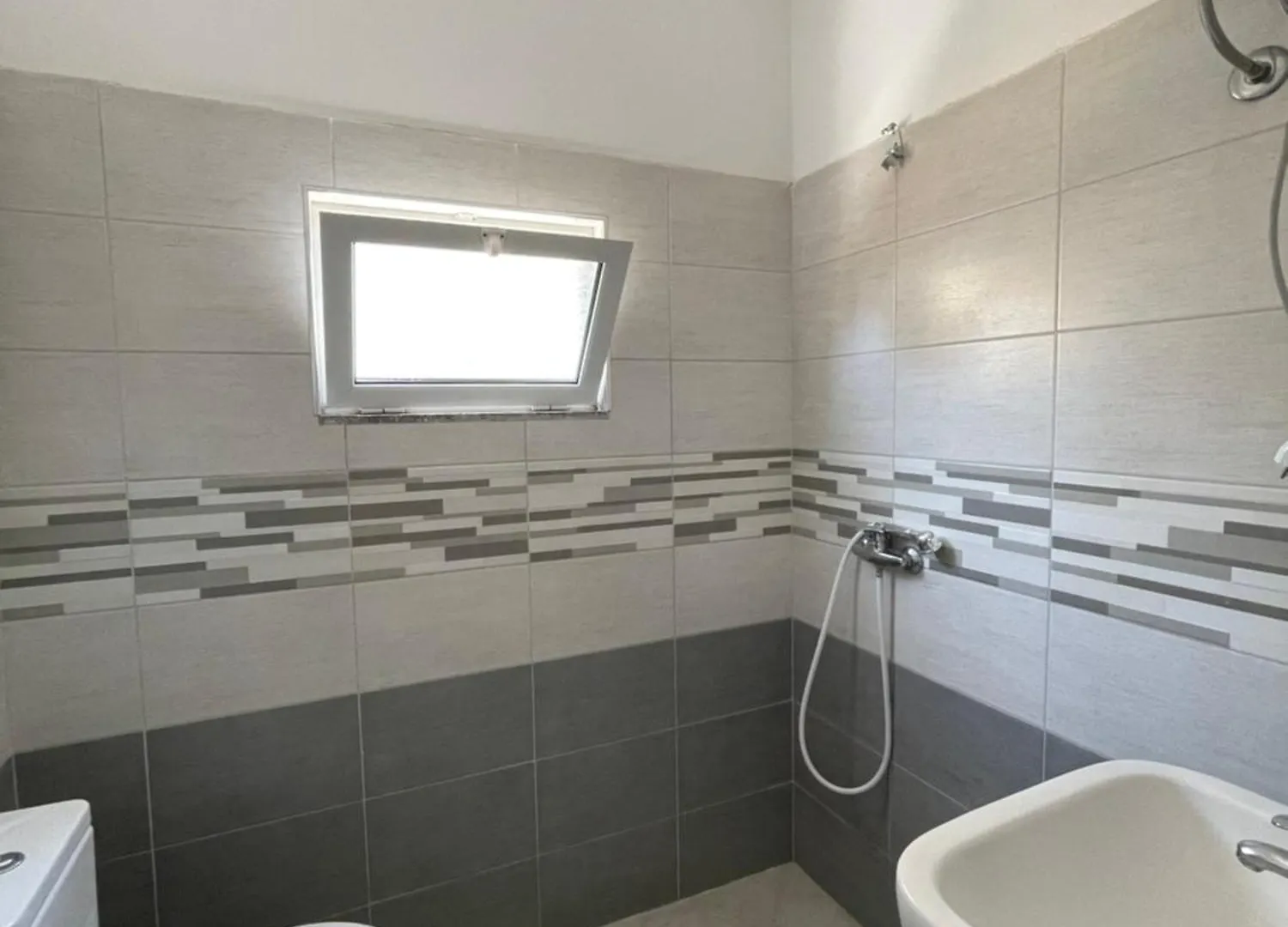 Vila Vladi Durres Albania