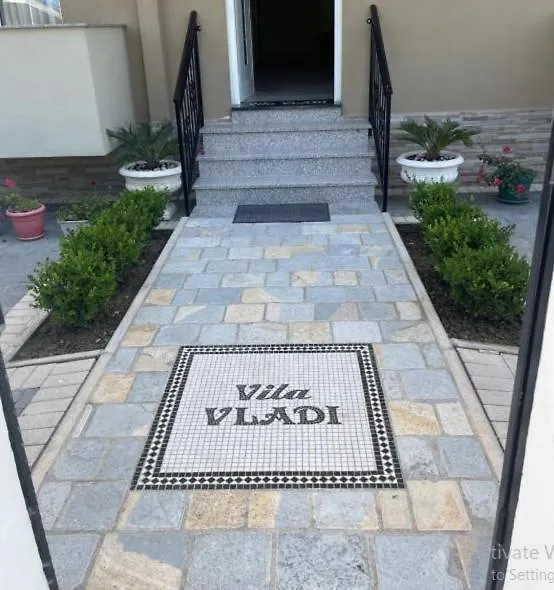 Apartment Vila Vladi Durrës